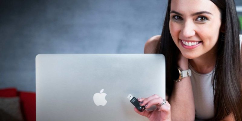how to open thumb drive on mac