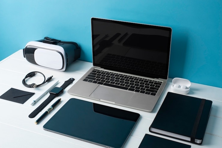 10 Must-Have Gadgets for the Ultimate Tech Enthusiast