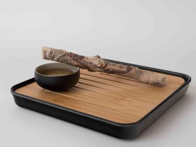 This Teak Wood Curve Line Serving Tray Is Redefining Modern Home Entertaining